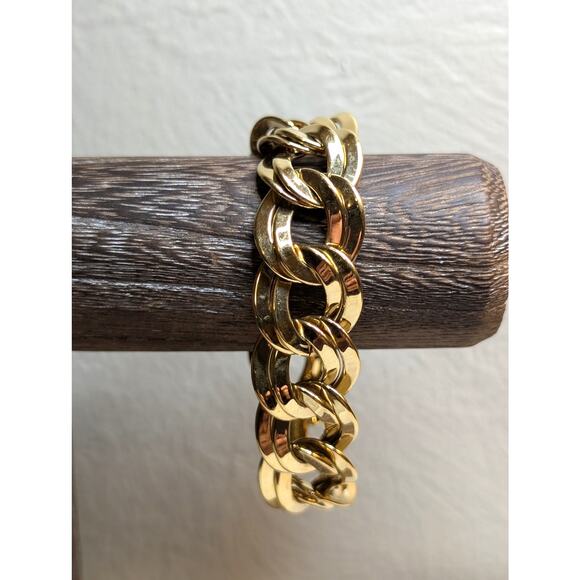 Vintage Monet Gold Tone Curb Double Link Bracelet W/ Fold Over Clasp - Picture 7 of 7